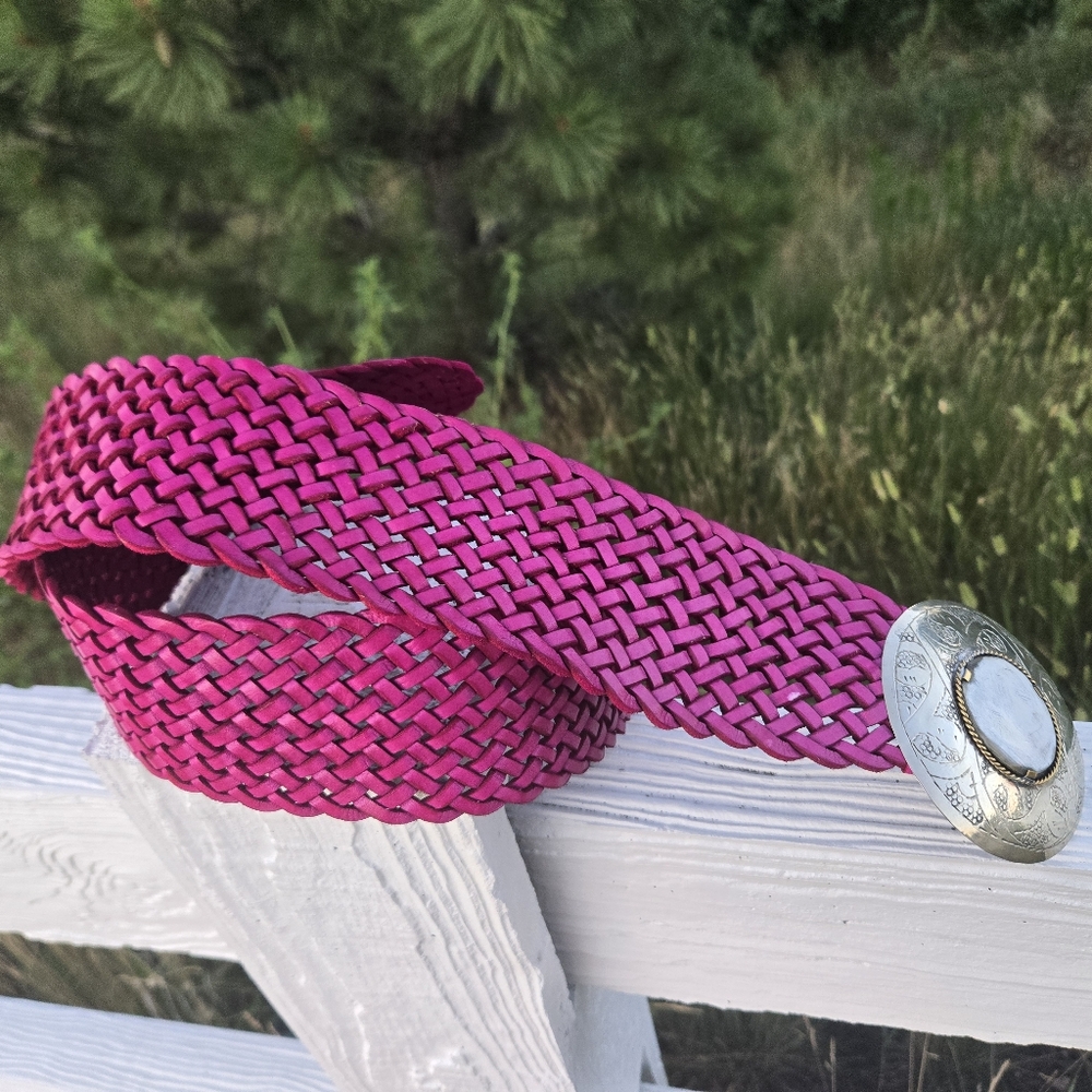 GENUINE LEATHER FUSCHIA BELT W/ SILVER BUCKLE MOTHER OF PEARL ACCENTS